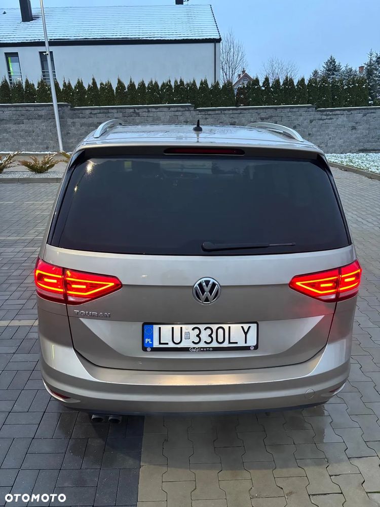Volkswagen Touran 2.0 TDI BMT Highline - 14