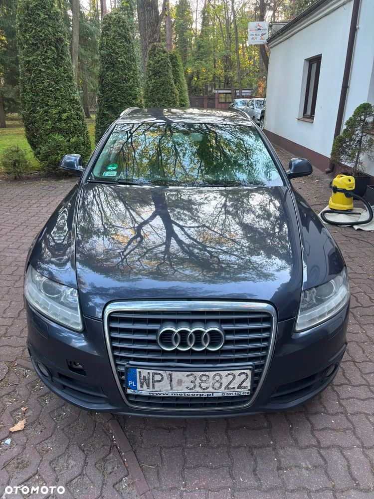 Audi A6 Avant - 1