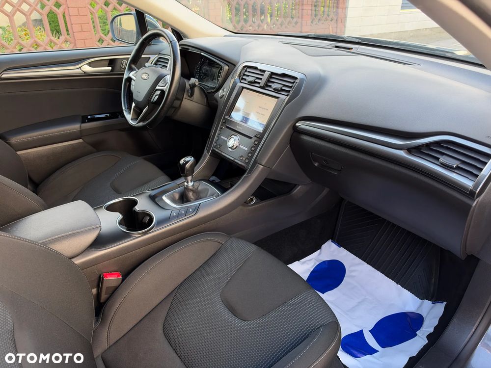 Ford Mondeo 2.0 EcoBlue Titanium - 11