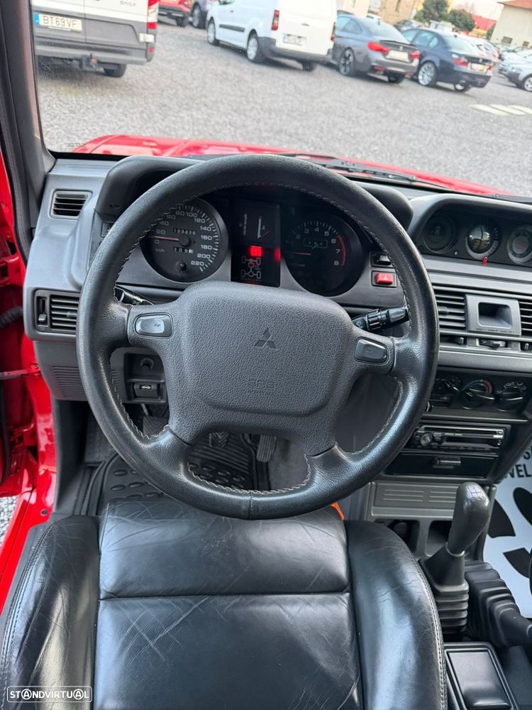 Mitsubishi Pajero 3.5 V6 - 28