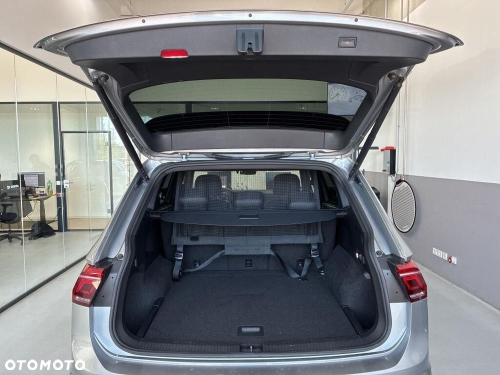 Volkswagen Tiguan Allspace - 8