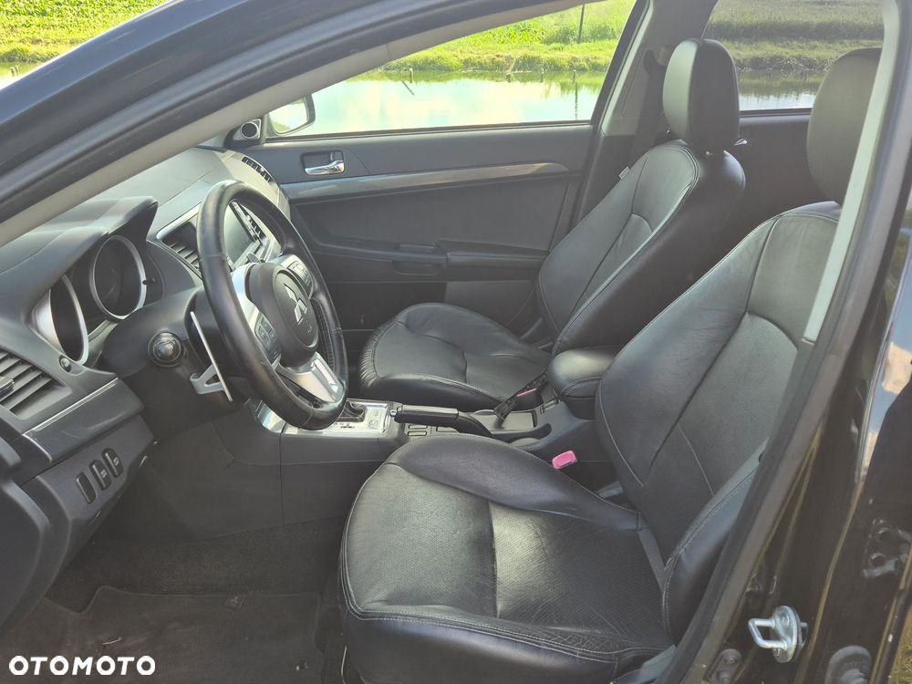Mitsubishi Lancer 2.0 Ralliart GSR - 8
