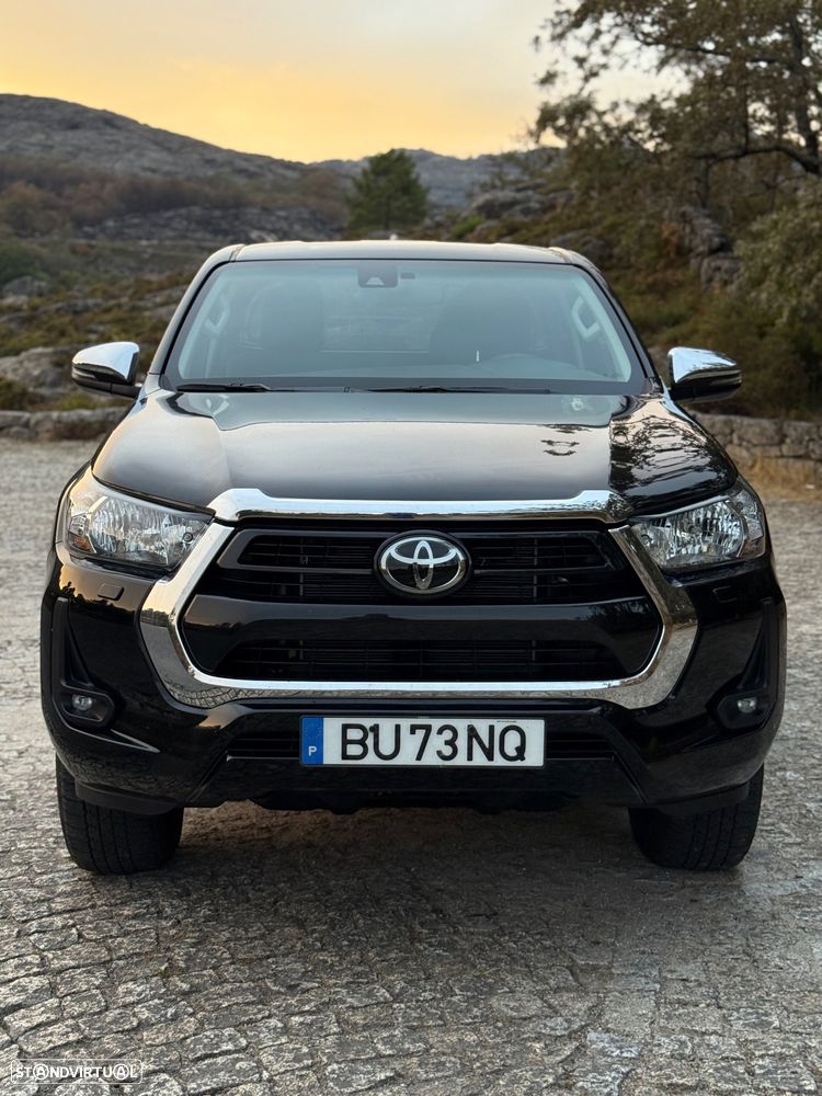Toyota Hilux 2.8 D-4D 4WD GR Sport - 9