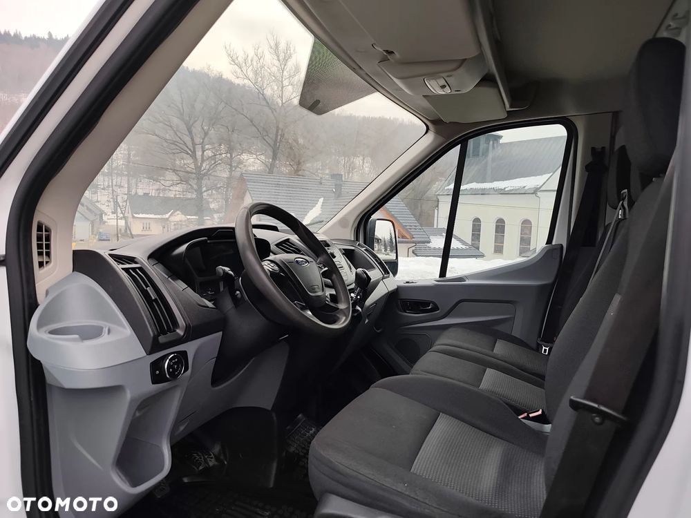 Ford Transit - 19