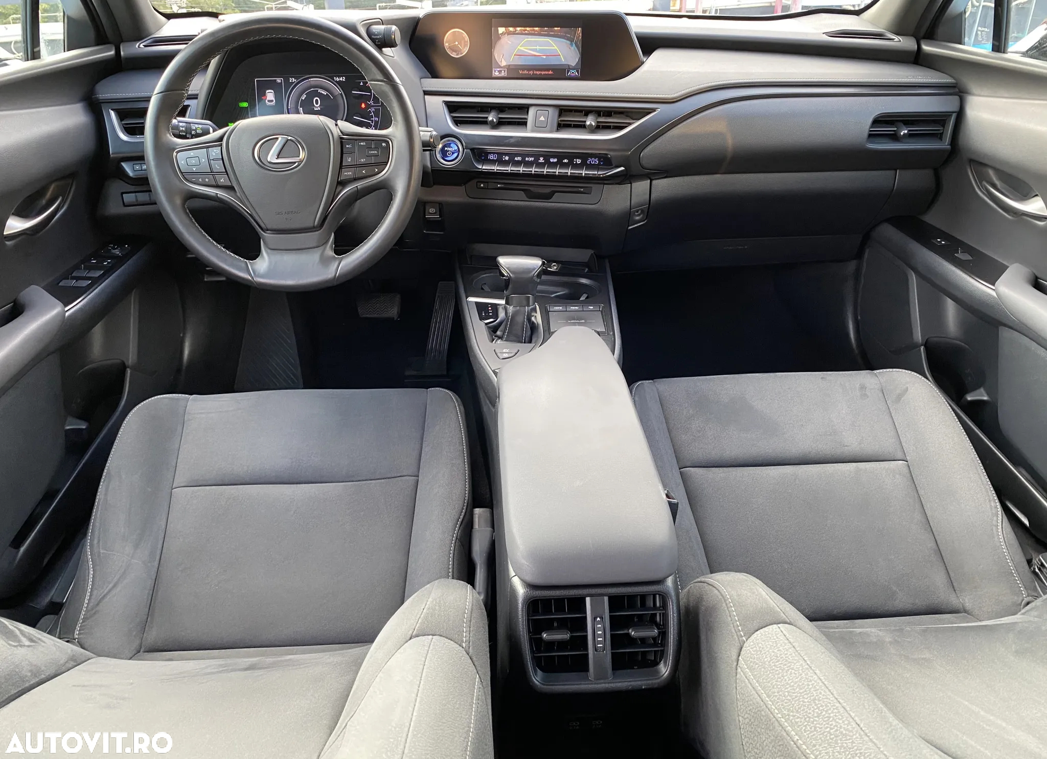 Lexus UX 250h Executive Line - 21