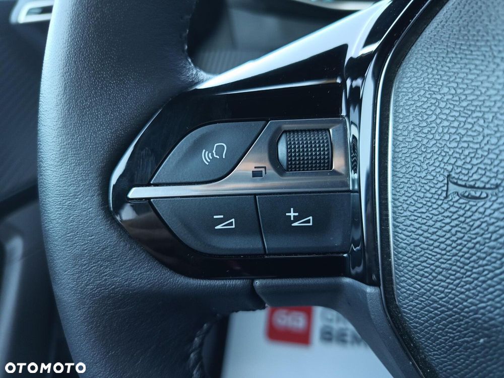 Peugeot 2008 Allure Pack - 18