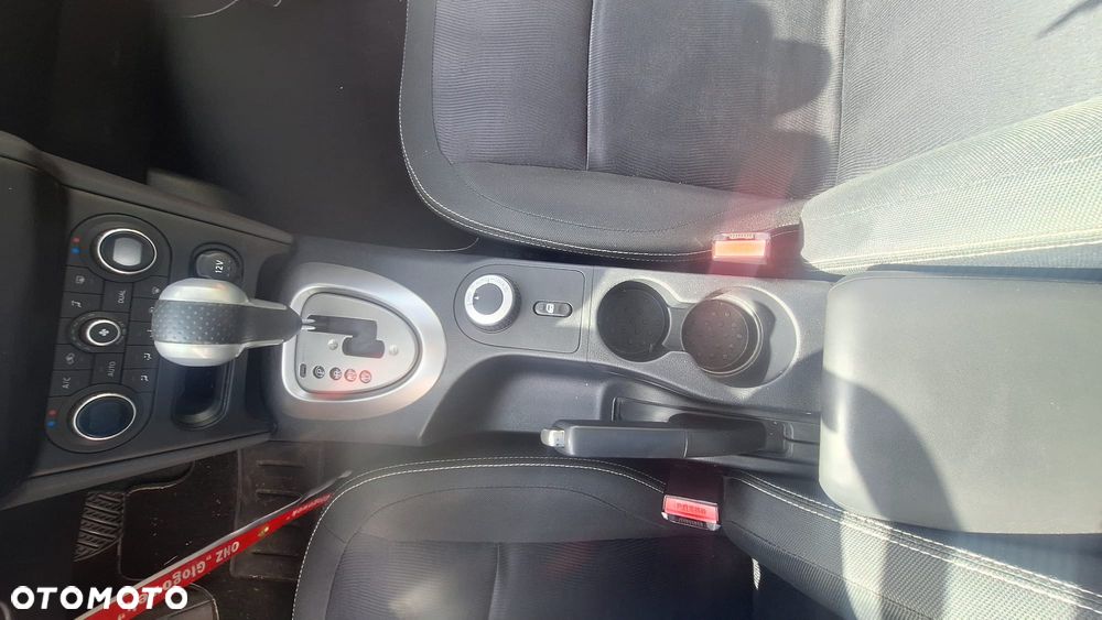 Nissan Qashqai+2 2.0 dCi DPF 4x4 tekna - 13