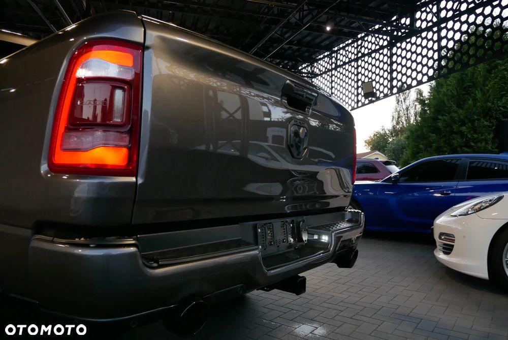 RAM 1500 Crew Cab Laramie - 35