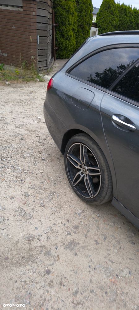 Mercedes-Benz Klasa E 220 d 4Matic 9G-TRONIC - 5