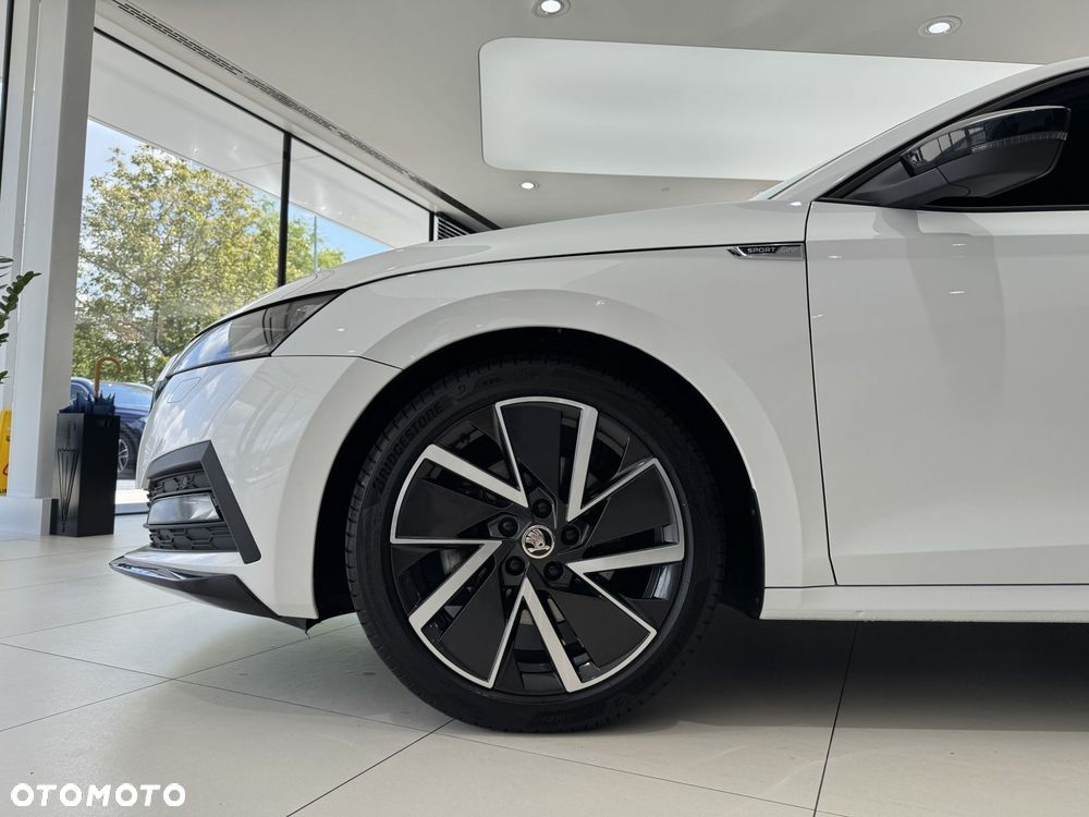 Skoda Octavia 2.0 TSI 4x4 Sportline DSG - 19
