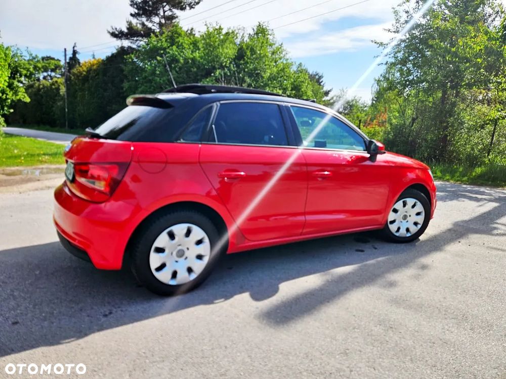 Audi A1 Sportback 1.6 TDI S tronic design - 10