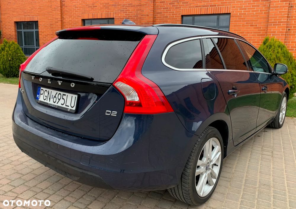 Volvo V60 ver-d2-momentum - 4