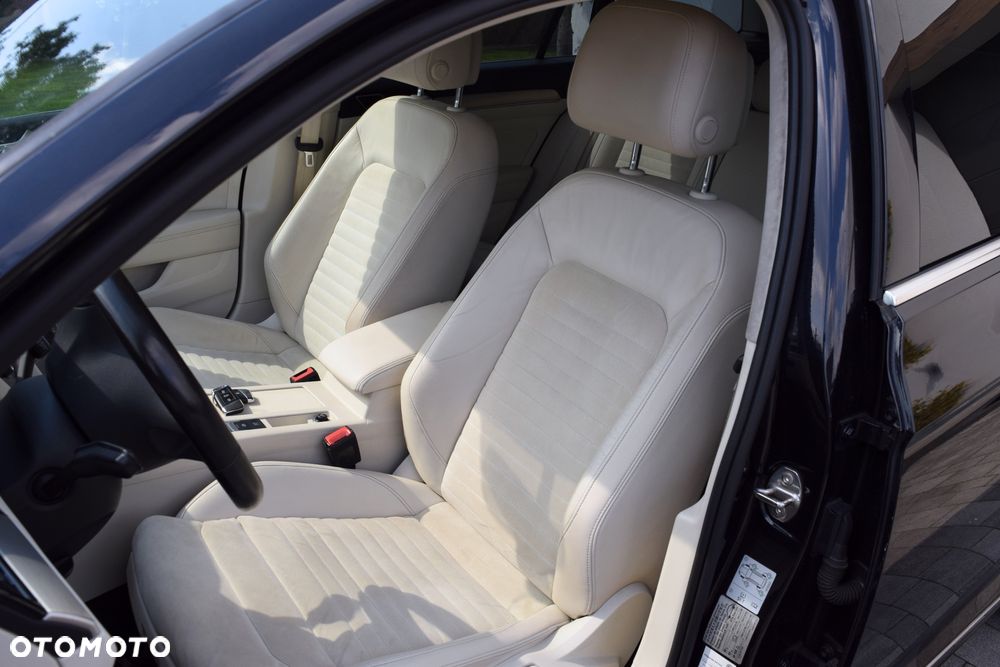 Volkswagen Passat 2.0 TDI (BlueMotion Technology) Highline - 11