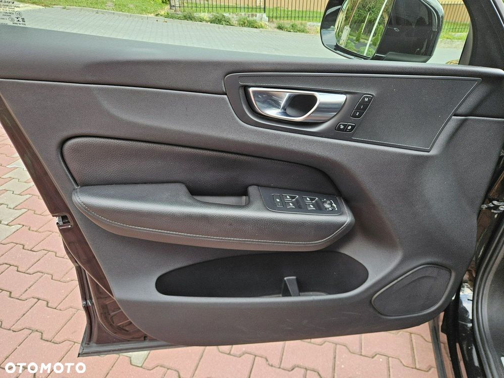 Volvo XC 60 - 18