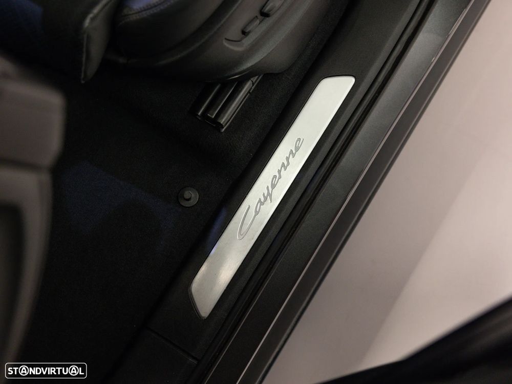 Porsche Cayenne E-Hybrid - 43