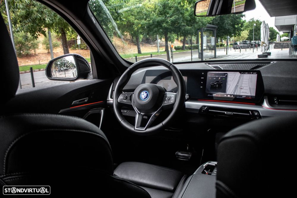 BMW X1 xDrive25e Aut. — fotografia 30