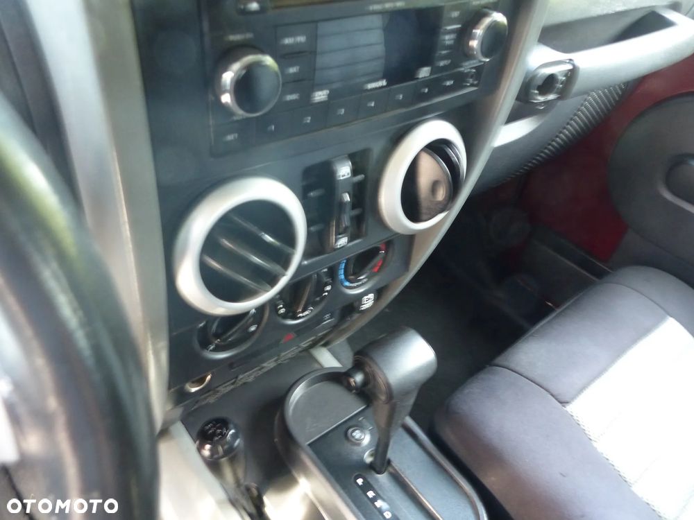 Jeep Wrangler Unlimited 3.8 Automatik Sahara - 20