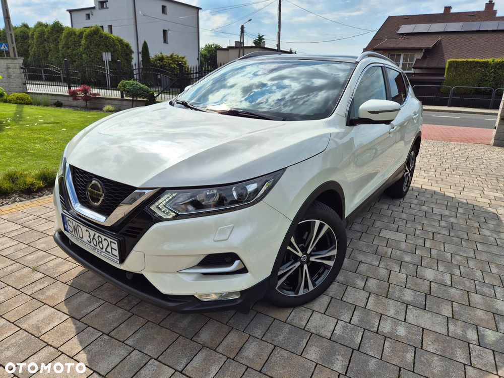 Nissan Qashqai 1.3 DIG-T N-Connecta - 1