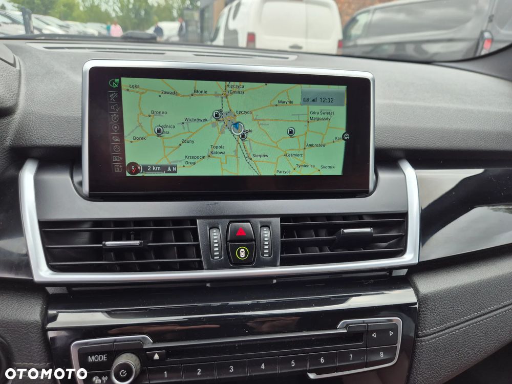 BMW Seria 2 216d Sport Line - 35