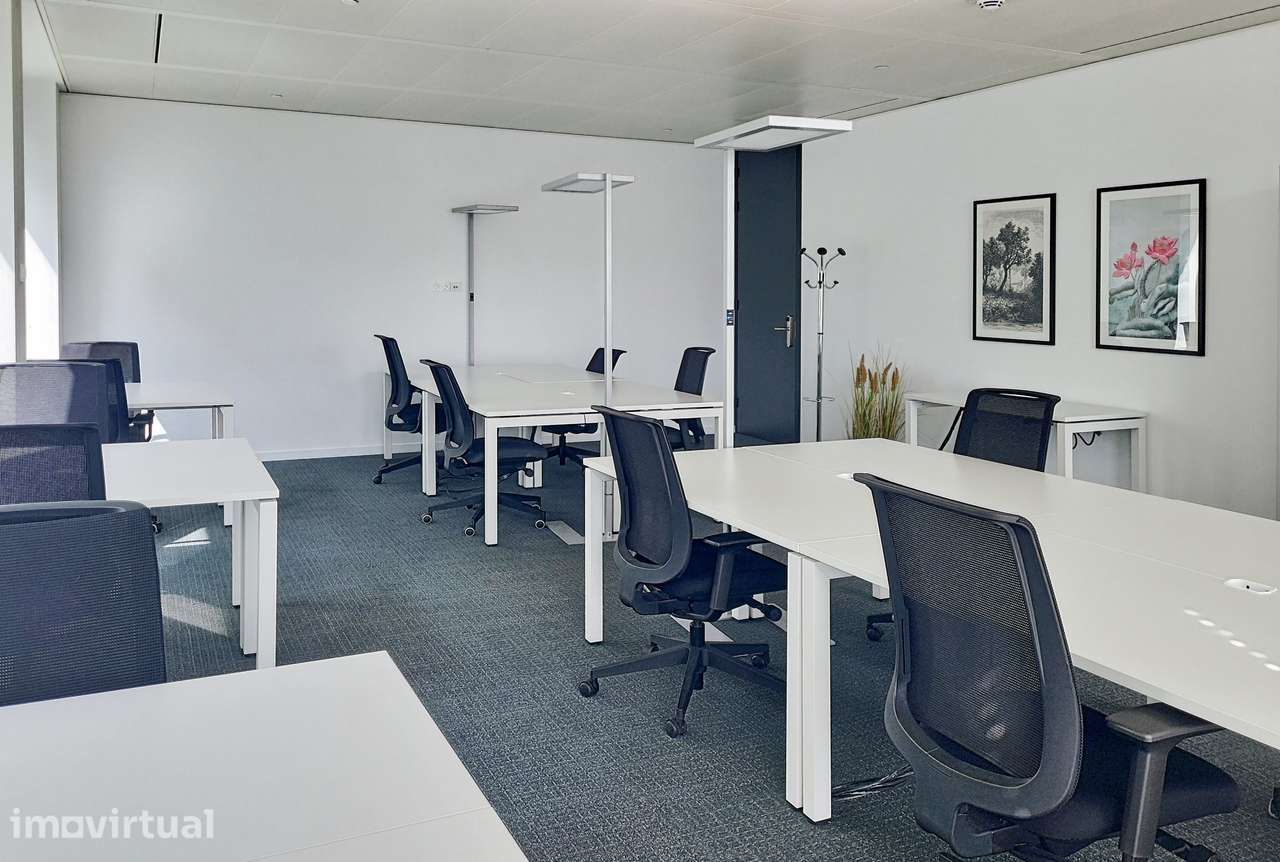 Escritório privado para 15 pessoas – Open Office Lisbon, Campolide