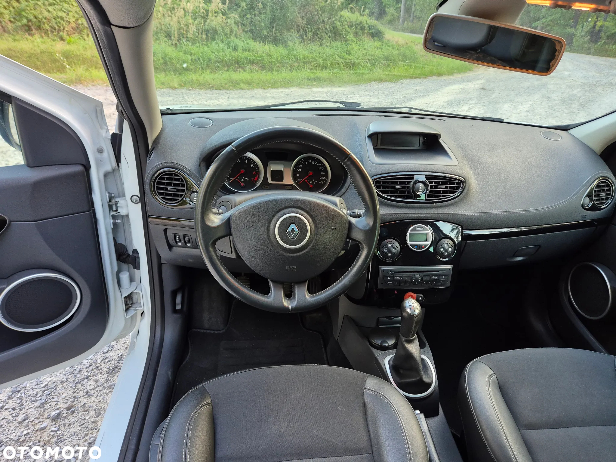 Renault Clio TCe 100 Grandtour nightDay - 12