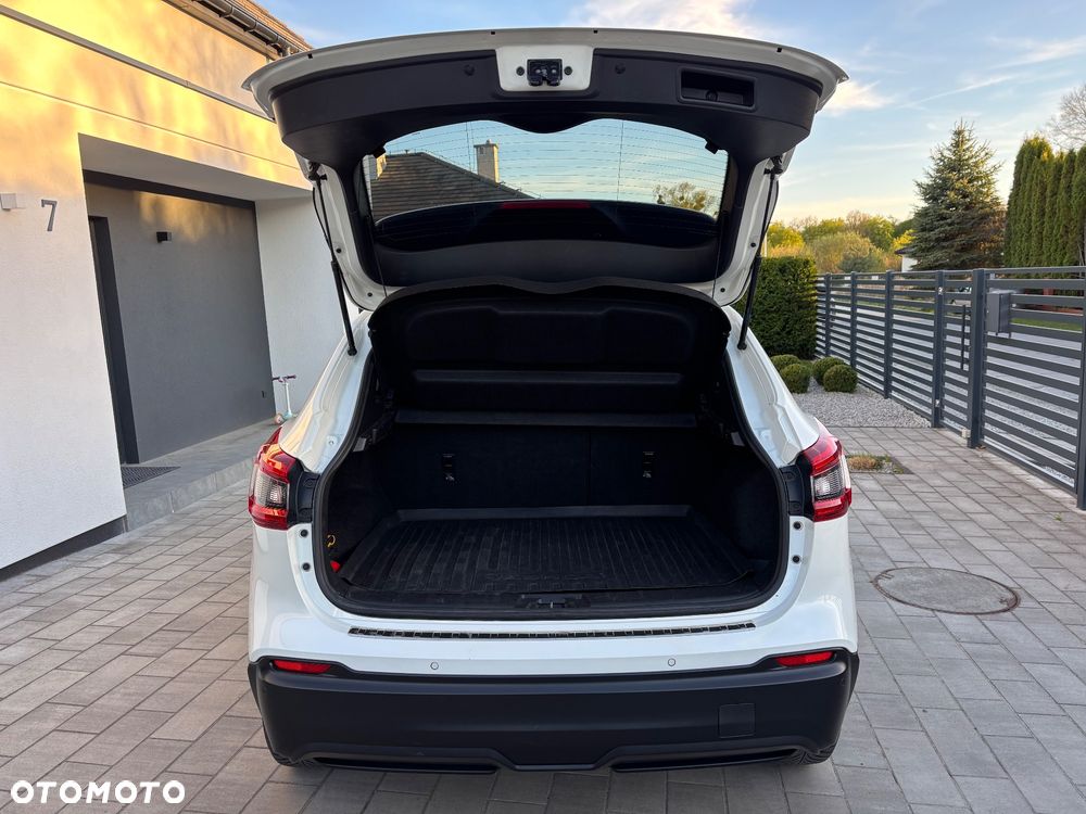 Nissan Qashqai 1.3 DIG-T N-Connecta EU6d - 38