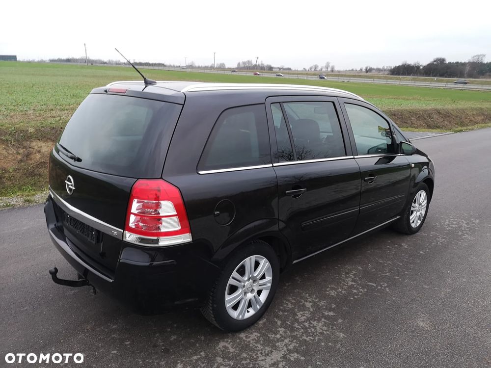 Opel Zafira 1.8 - 15