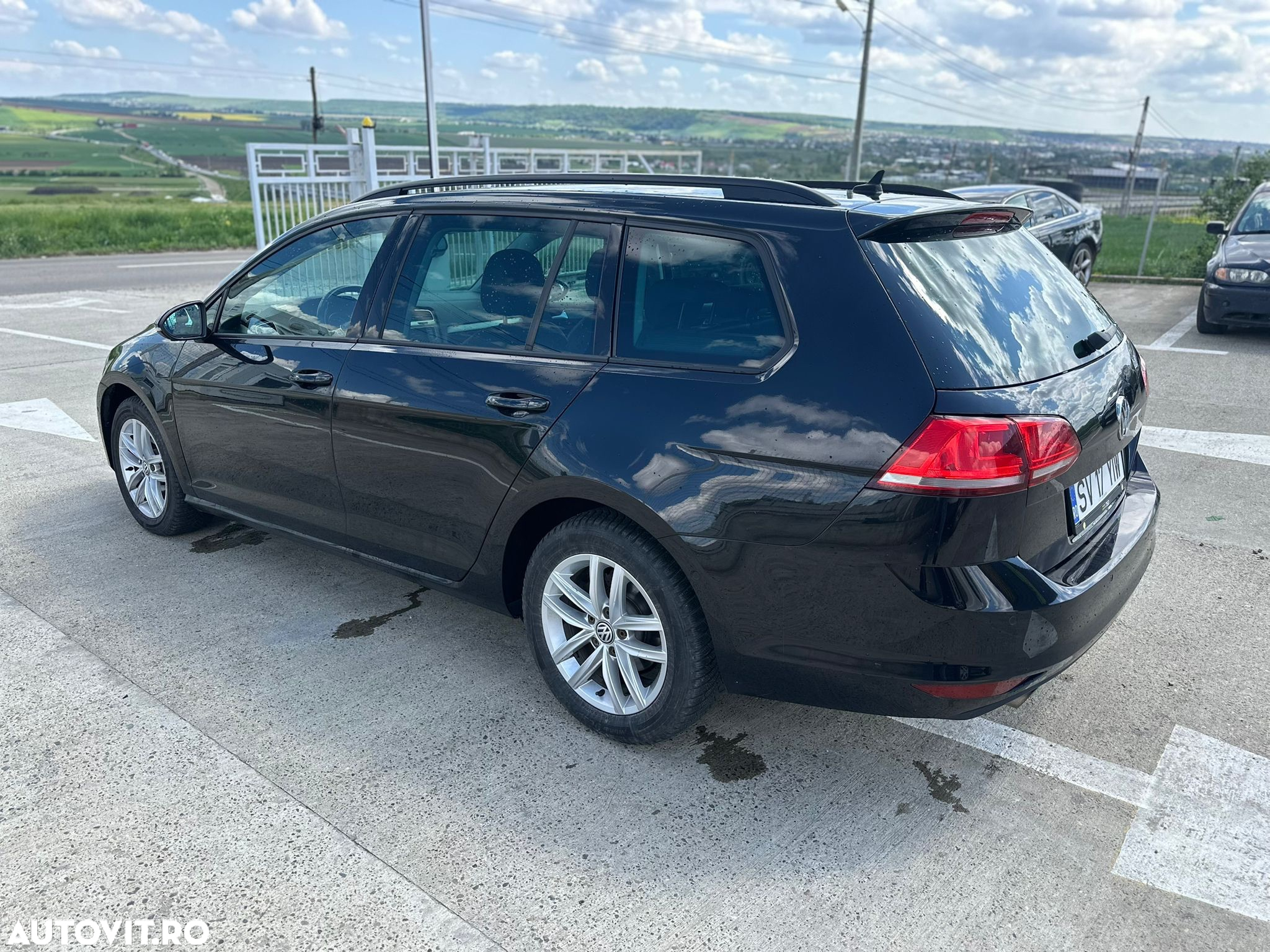 Volkswagen Golf - 6