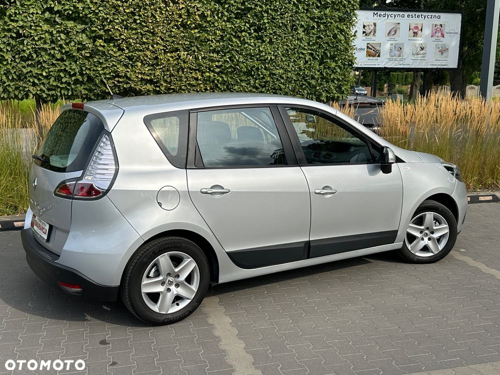 Renault Scenic 1.6 16V 110 TomTom Edition - 16