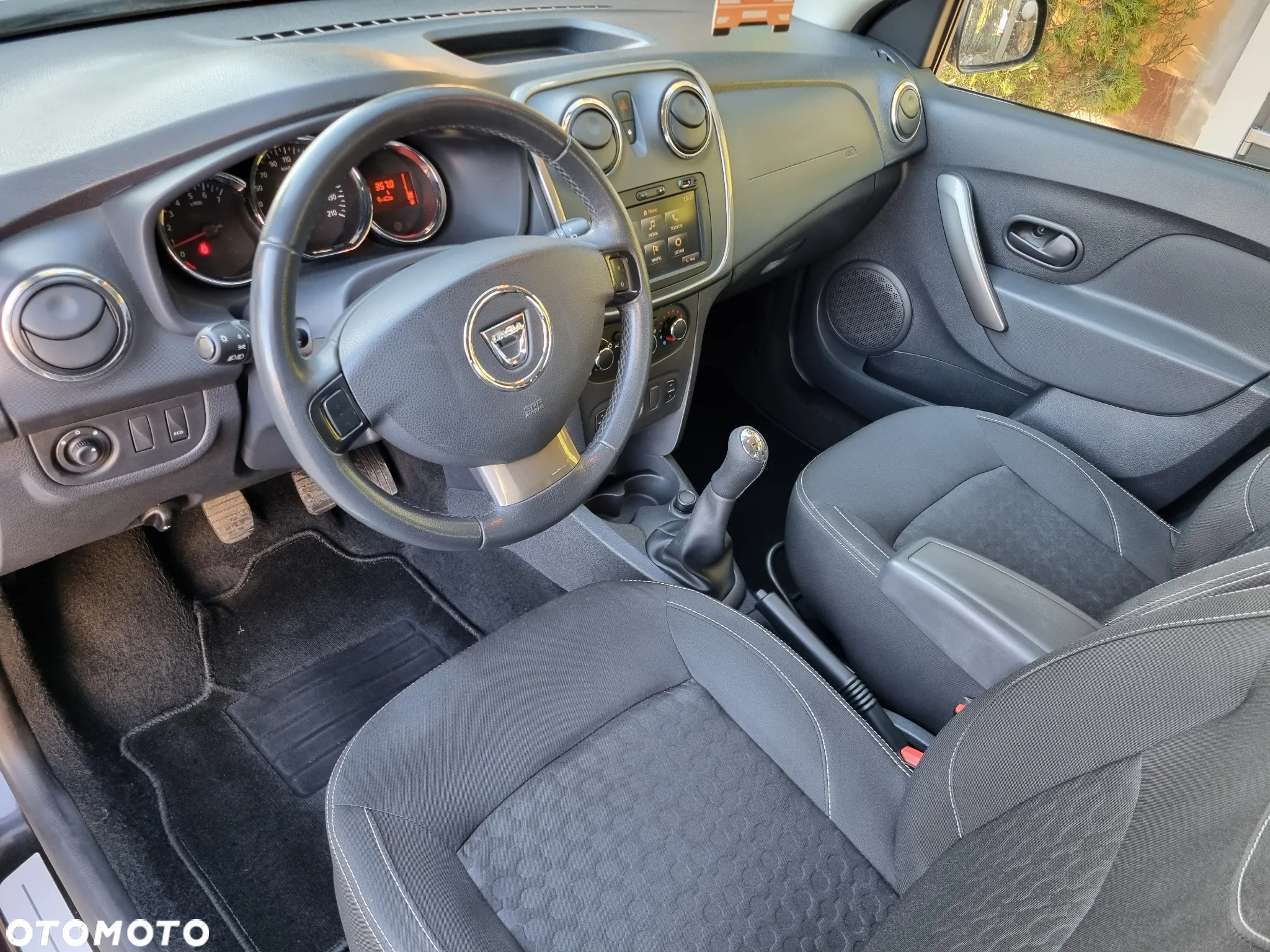 Dacia Sandero 0.9 TCe Laureate - 10