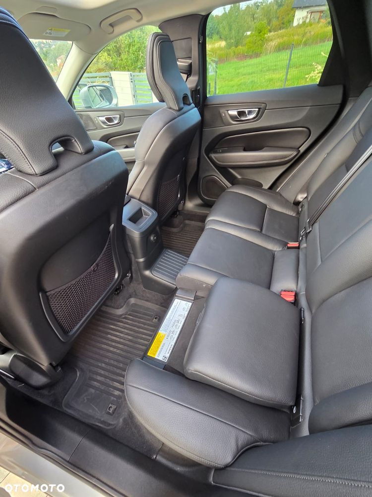 Volvo XC 60 T8 Plug-In Hybrid AWD Plus Bright - 14