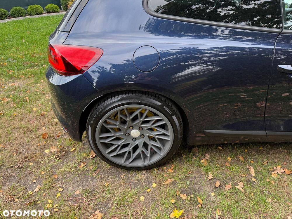 Volkswagen Scirocco 2.0 TDI BMT - 23