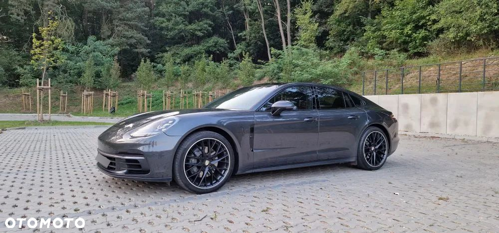 Porsche Panamera 4S - 6