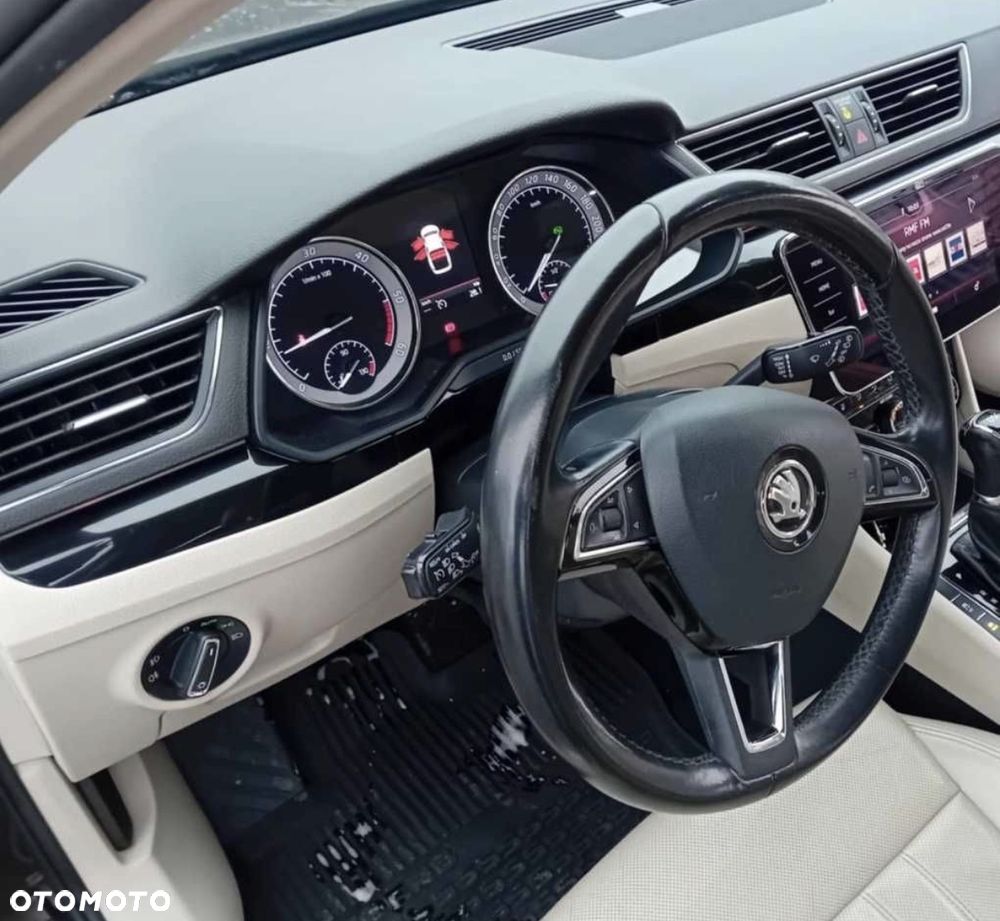 Skoda Superb 2.0 TDI L&K DSG - 6