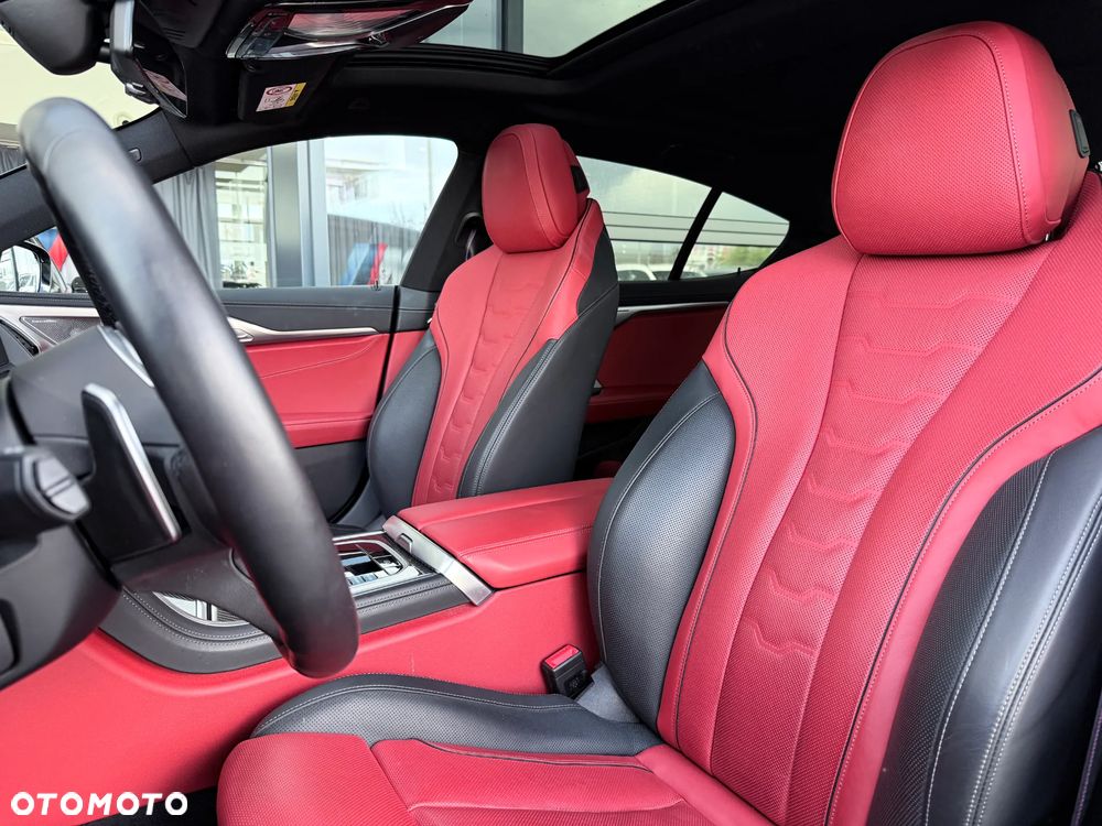 BMW Seria 8 - 31