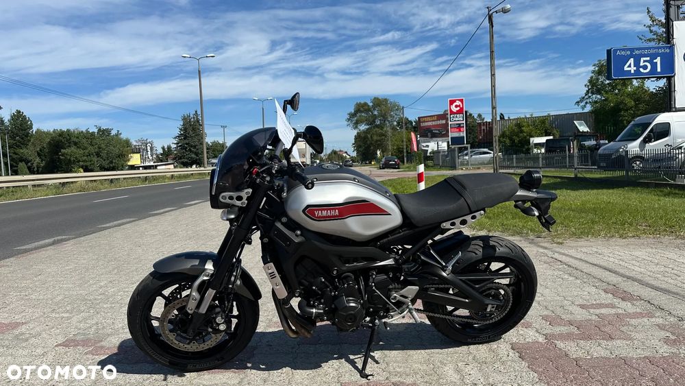 Yamaha XSR - 1