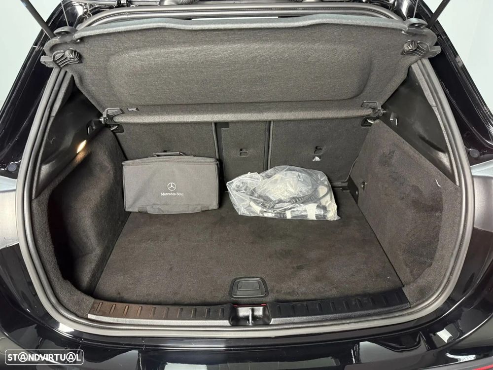 Mercedes-Benz GLA 250 e 8G-DCT AMG Line - 24