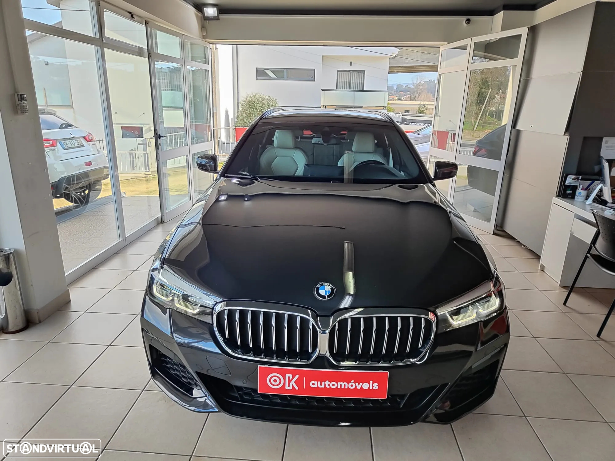 BMW 530 e Pack Desportivo M - 5