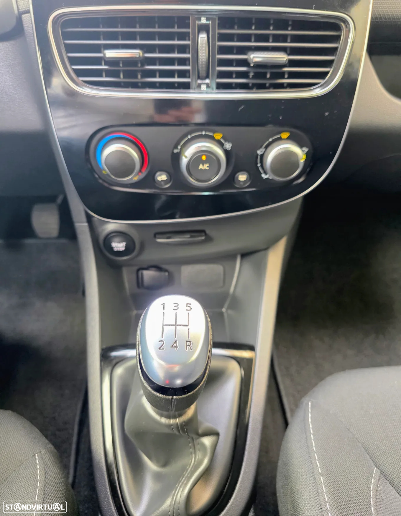 Renault Clio 0.9 TCe Limited Edition - 33