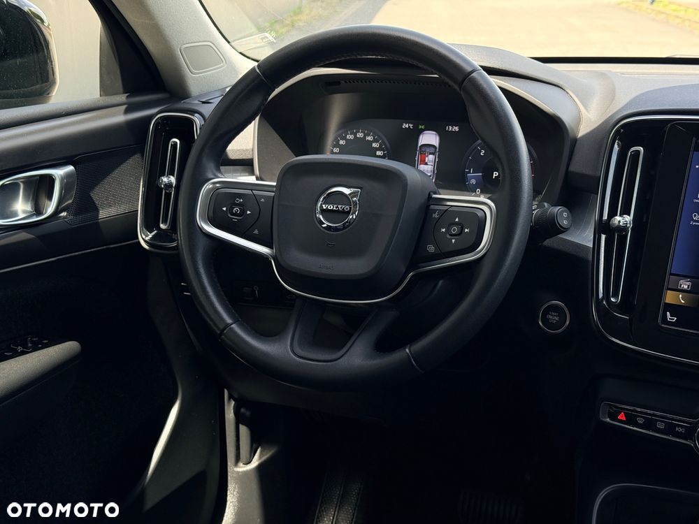 Volvo XC 40 D4 AWD Geartronic Momentum Pro - 13