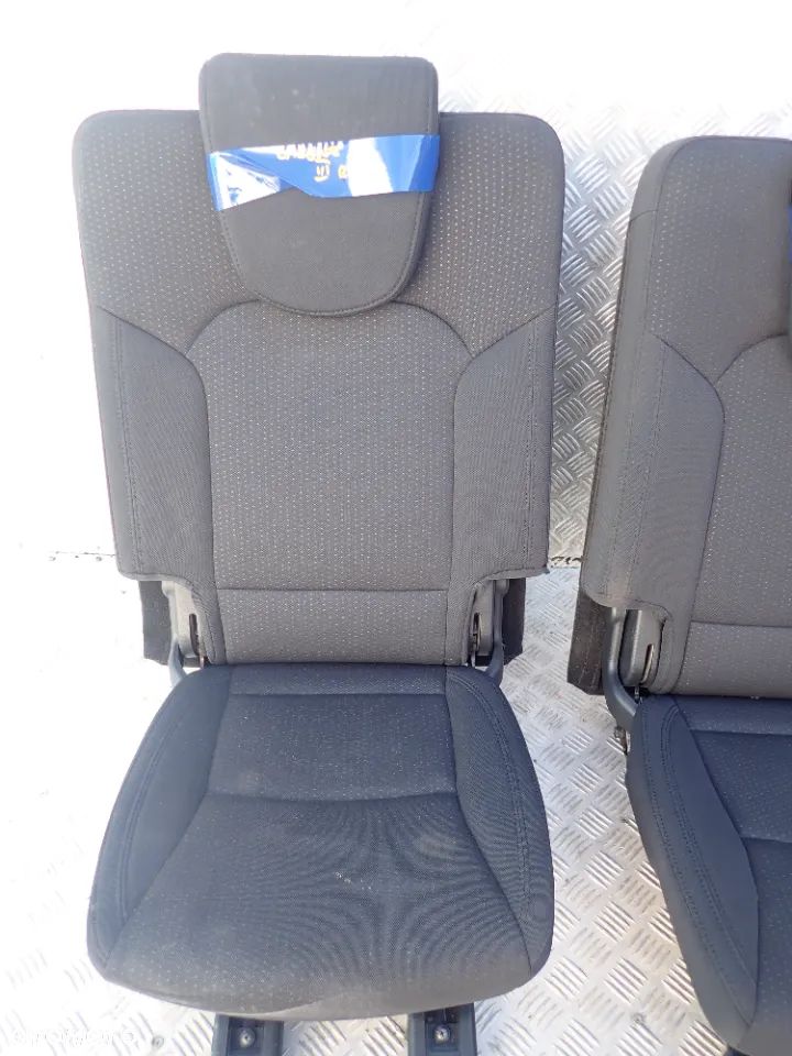 FOTELE KANAPA TRZECI RZĄD KIA CARENS IV RADOM - 2
