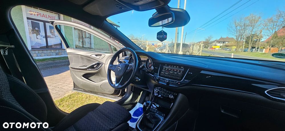 Opel Astra 1.4 Turbo Innovation - 18