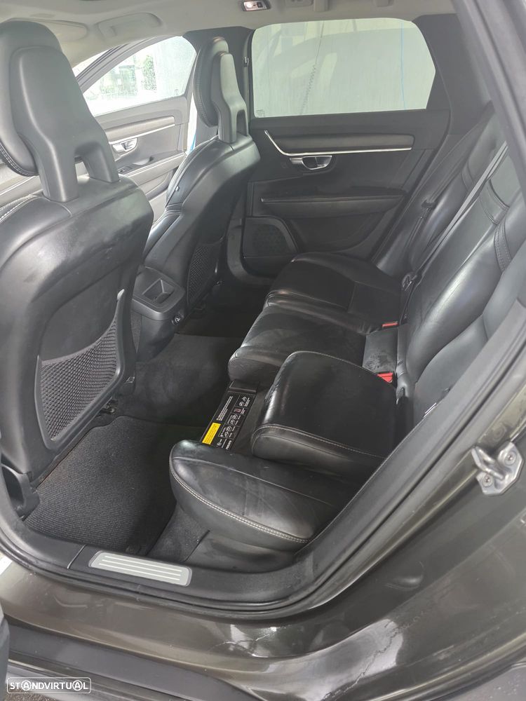 Volvo V90 D4 AWD Geartronic Momentum Pro - 8
