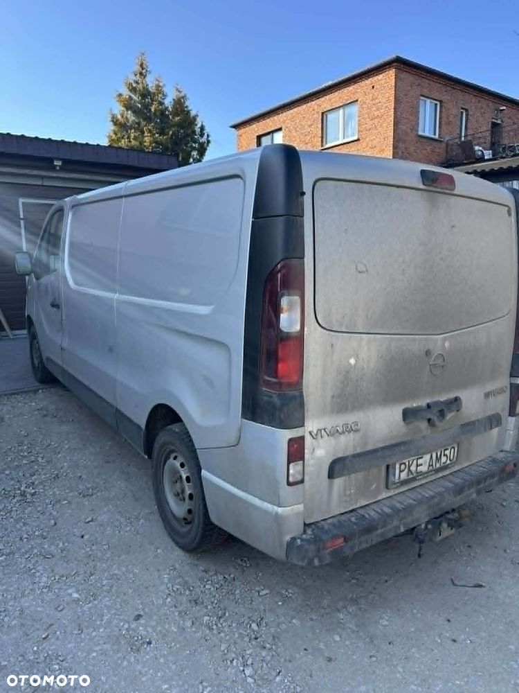 Opel Vivaro - 10