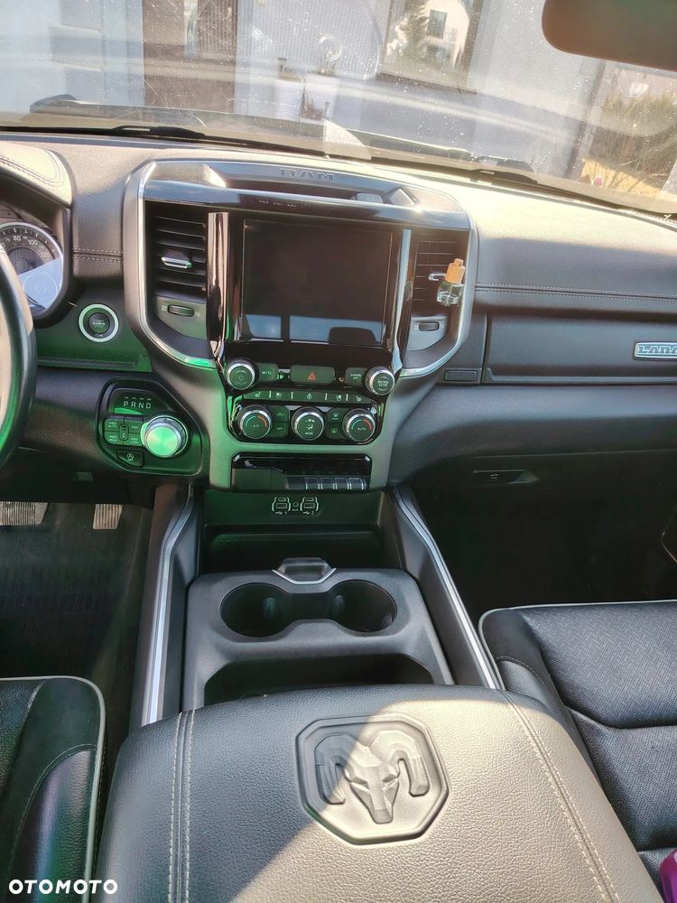 RAM 1500 5.7 Crew Cab Laramie - 9