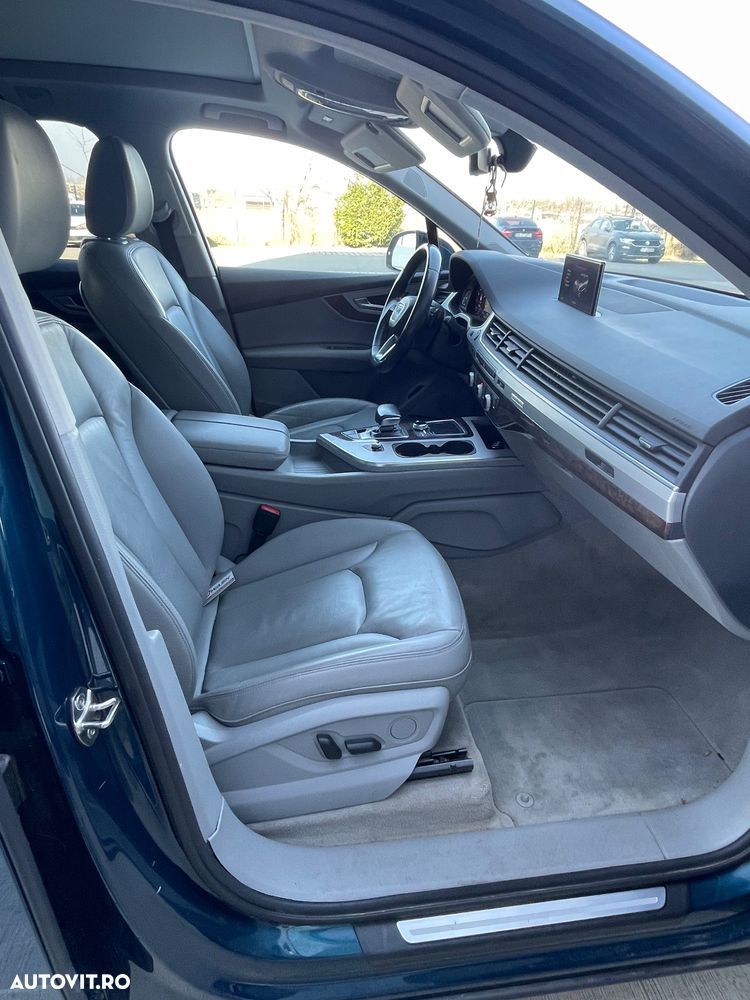 Audi Q7 - 7