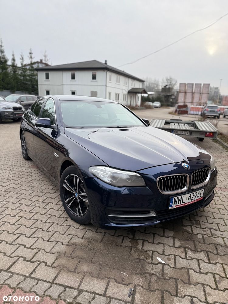 BMW Seria 5 520d Luxury Line - 1