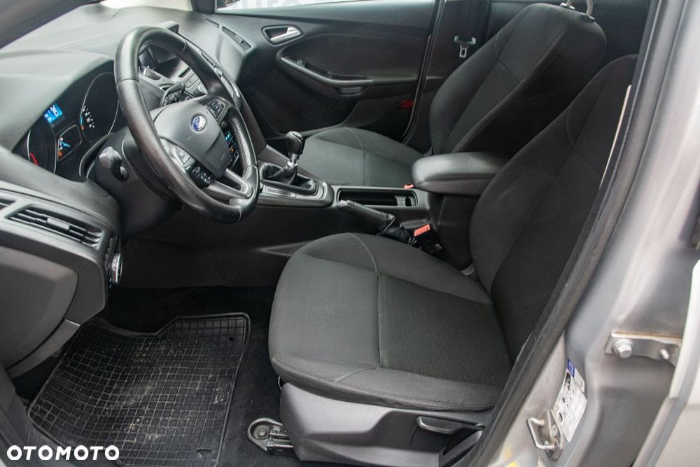 Ford Focus - 12