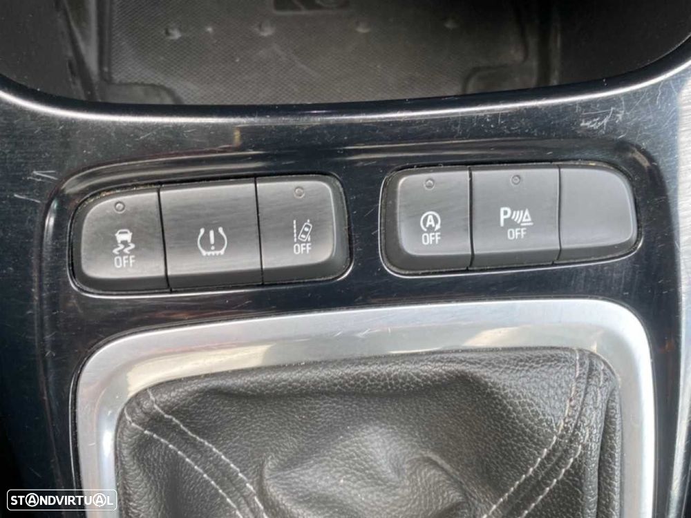 Opel Crossland 1.2 T Business Edition - 18