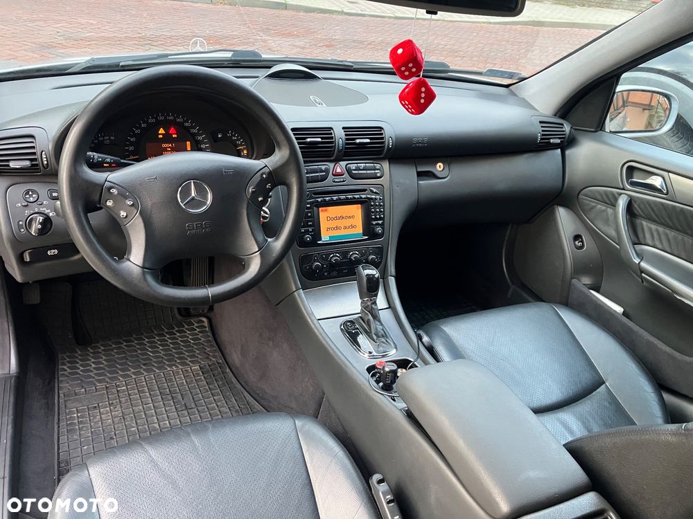 Mercedes-Benz Klasa C 320 T Avantgarde - 16